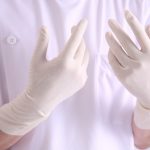 手湿疹がゴム手袋で悪化するときの対策は？ゴムアレルギーのときは？